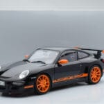 Porsche 911 997 GT3 RS Zwart AUTOart 1:18 - image 8 of 8