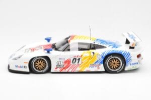 Porsche 911 GT1 #1 A. McNish / R. Sullivan / U. Alzen Rohr Motorsport Daytona 24 Hours 1998 UT Models 1:18 39611 Metaal — afbeelding 3 van 6