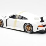 Porsche 911 GT1 Wit UT Models 1:18 - image 5 of 6