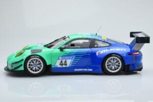 Porsche 911 GT3 R Falken Motorsports #44 M. Ragginger / J. Bergmeister / M. Werner / L. Vanthoor 24 Hours of Nurburgring 2017 — afbeelding 3 van 6