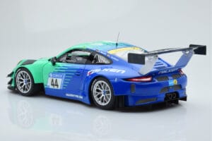 Porsche 911 GT3 R Falken Motorsports #44 M. Ragginger / J. Bergmeister / M. Werner / L. Vanthoor 24 Hours of Nurburgring 2017 — afbeelding 5 van 6