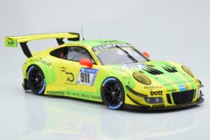 Porsche 911 GT3 R Manthey Racing #911 F. Scherer / K. Estre / R. Dumas / L. Vanthoor / E. Bamber 24 Hours of Nurburgring 2018 — afbeelding 4 van 6