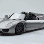 Porsche 918 Spyder Prototype Grijs Metallic Minichamps 1:18 - image 2 of 7