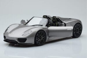 Porsche 918 Spyder Prototype Grijs Metallic Minichamps 1:18 110060030 Metaal — afbeelding 2 van 7