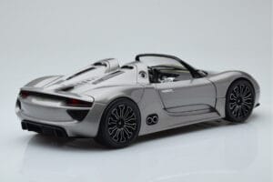 Porsche 918 Spyder Prototype Grijs Metallic Minichamps 1:18 110060030 Metaal — afbeelding 3 van 7