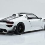 Porsche 918 Spyder Weissach Package Wit Met Zwarte Velgen Minichamps 1:18 - image 3 of 9