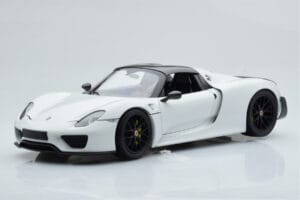 Porsche 918 Spyder Weissach Package Wit Met Zwarte Velgen Minichamps 1:18 113062443 Metaal — afbeelding 4 van 9