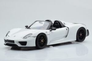 Porsche 918 Spyder Weissach Package Wit Met Zwarte Velgen Minichamps 1:18 113062443