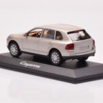 Porsche Cayenne 9PA Beige Minichamps 1:43 - image 3 of 4