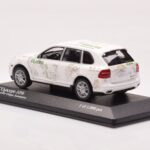 Porsche Cayenne Concept Schaeffler Gruppe Automotive Minichamps 1:43 - image 3 of 4