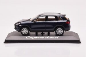 Porsche Cayenne 9PA Diesel Donkerblauw Minichamps 1:43