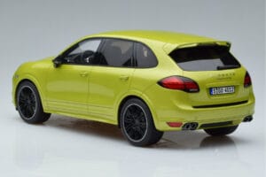 Porsche Cayenne GTS 92A Peridot Groen GT Spirit 1:18 GT020A Hars — afbeelding 5 van 6