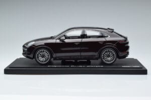 Porsche Cayenne Turbo Coupe Mahonie Norev 1:18 WAP0213190K Metaal — afbeelding 4 van 8