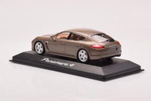 Porsche Panamera 970 4 Beige Metallic Minichamps 1:43 WAP02000319 Metaal — afbeelding 3 van 4