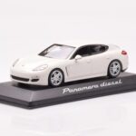 Porsche Panamera 970 Diesel Carrara Wit Minichamps 1:43 - image 2 of 4