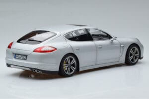 Porsche Panamera 970 Turbo Zilver Norev 1:18 187609 Metaal — afbeelding 3 van 7