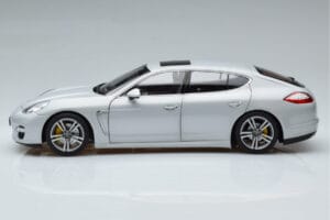 Porsche Panamera 970 Turbo Zilver Norev 1:18 187609 Metaal — afbeelding 4 van 7