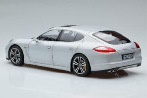 Porsche Panamera 970 Turbo Zilver Norev 1:18 187609 Metaal — afbeelding 6 van 7