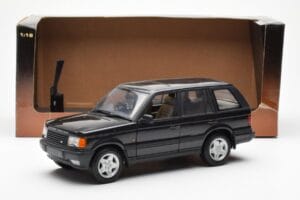 Range Rover P38 4.6 HSE Zwart Metallic AUTOart 1:18 70017 Metaal — afbeelding 2 van 9