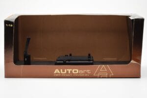 Range Rover P38 4.6 HSE Zwart Metallic AUTOart 1:18 70017 Metaal — afbeelding 3 van 9