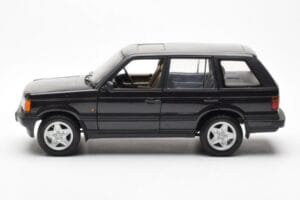 Range Rover P38 4.6 HSE Zwart Metallic AUTOart 1:18 70017 Metaal — afbeelding 4 van 9