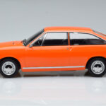 Renault 15 TL Oranje Norev 1:18 - image 3 of 6