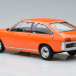 Renault 15 TL Oranje Norev 1:18 - image 5 of 6
