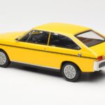 Renault 15 TL Geel Zwart Norev 1:18 185351 - image 5 of 6