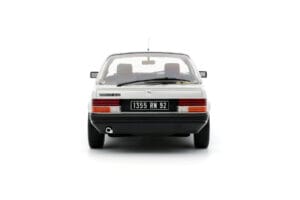 Renault 25 Phase 1 V6 Injection Zilver Otto 1:18 OT1070 Hars — afbeelding 5 van 5
