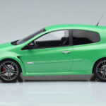 Renault Clio 3 RS Groen Otto 1:18 - image 3 of 6
