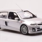 Renault Clio V6 Phase 1 Zilver Otto 1:18 - image 4 of 6