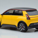 Renault E-Tech Electric Prototype Geel Otto 1:18 - image 5 of 6