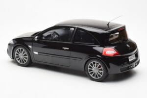 Renault Megane 2 RS Phase 2 Zwart Otto 1:18 OT1054 Hars — afbeelding 5 van 6