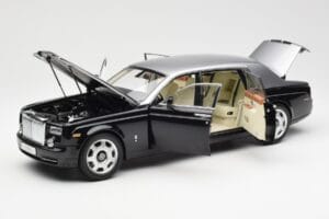 Rolls-Royce Phantom VII EWB Zwart en Zilver Kyosho 1:18 08841BKS Metaal — afbeelding 2 van 8