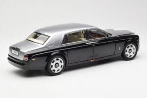 Rolls-Royce Phantom VII EWB Zwart en Zilver Kyosho 1:18 08841BKS Metaal — afbeelding 3 van 8