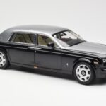 Rolls-Royce Phantom VII EWB Zwart en Zilver Kyosho 1:18 08841BKS - image 6 of 8
