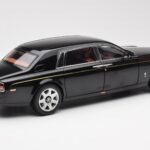 Rolls-Royce Phantom VII EWB Diamond Zwart Kyosho 1:18 08841DBK2 - image 3 of 8