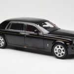 Rolls-Royce Phantom VII EWB Diamond Zwart Kyosho 1:18 08841DBK2 - image 6 of 8
