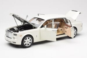 Rolls-Royce Phantom VII EWB English Wit Kyosho 1:18 08841EW2 Metaal — afbeelding 2 van 8