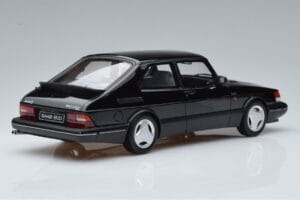 Saab 900 Turbo Mk1 Zwart Otto 1:18 OT678 Hars — afbeelding 2 van 6