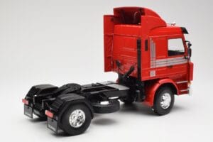 Scania 143M 470 Topline Rood MCG 1:18 MCG18142 Metaal — afbeelding 3 van 8