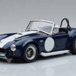 Shelby Cobra 427 S/C Donkerblauw Kyosho 1:18