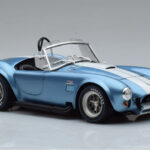 Shelby Cobra 427 S/C Lichtblauw Kyosho 1:18 - image 5 of 9
