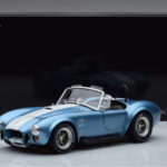 Shelby Cobra 427 S/C Lichtblauw Kyosho 1:18 - image 9 of 9