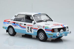 Skoda 130 L Night Version #24 J. Augland Rally Monte Carlo 1987 IXO 1:18 18RMC156 Metaal — afbeelding 4 van 6