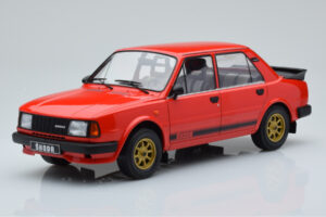 Skoda 130 LR Rood IXO 1:18