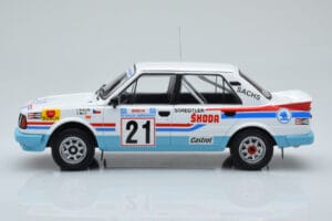 Skoda 130 LR #21 L. Krecek / B. Motl Rally Acropolis 1986 IXO 1:18 18RMC157A Metaal — afbeelding 3 van 6