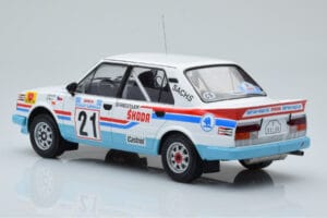 Skoda 130 LR #21 L. Krecek / B. Motl Rally Acropolis 1986 IXO 1:18 18RMC157A Metaal — afbeelding 4 van 6