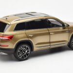 Skoda Kodiaq Goud FAW 1:18 ZSX000001GOL - image 3 of 8