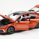 Skoda Octavia Pro Oranje FAW 1:18 ZMR000006ORA - image 2 of 8